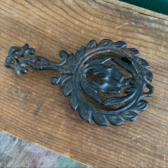 Vintage Metal Kitchen Trivet - Picture 2 of 5